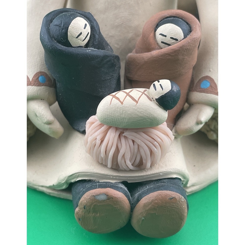 Native American Pottery Storyteller Angel Signed '93 Jo Venia 7 Children/2 Sheep - Picture 6 of 16